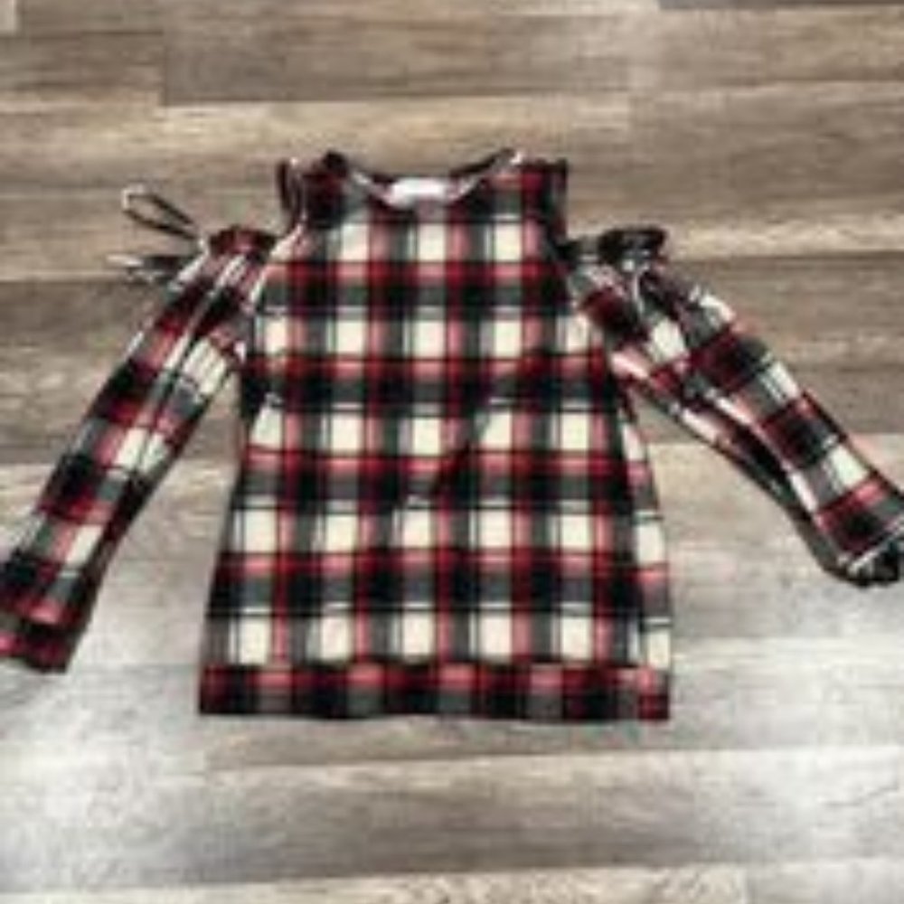 Fall Sweater with open shoulder and bow Ties